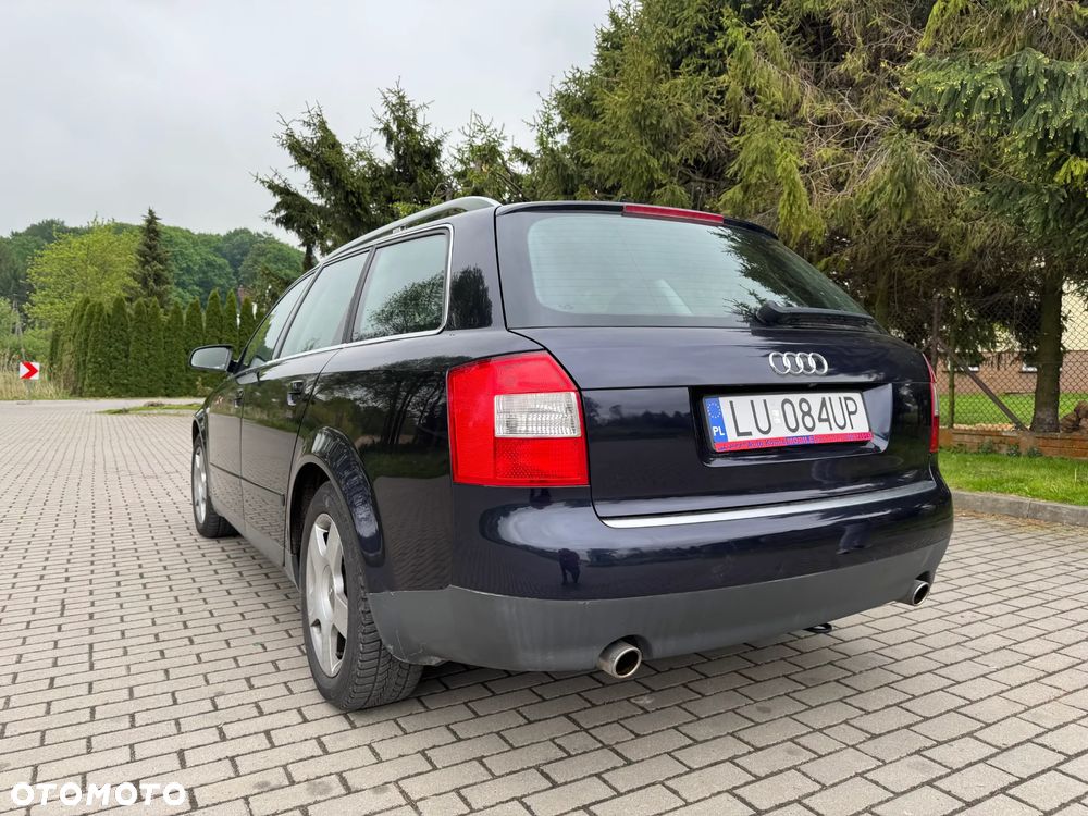 Audi A4 Avant 2.4 - 3