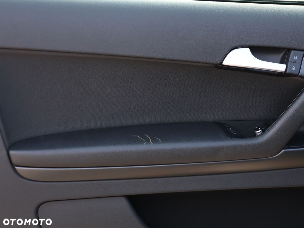 Audi A3 3-drzwiowe 1.4 TFSI Ambiente - 25