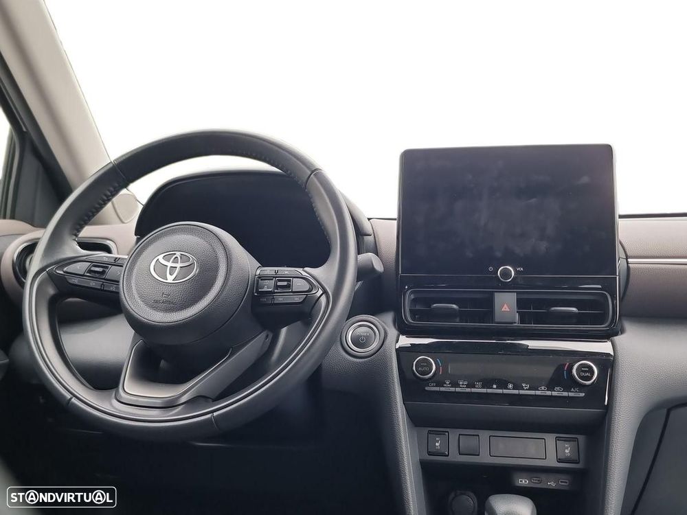 Toyota Yaris Cross 1.5 HDF Luxury - 9