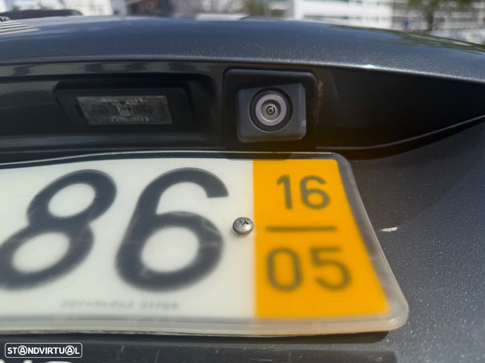 Peugeot 208 1.2 PureTech Style - 21