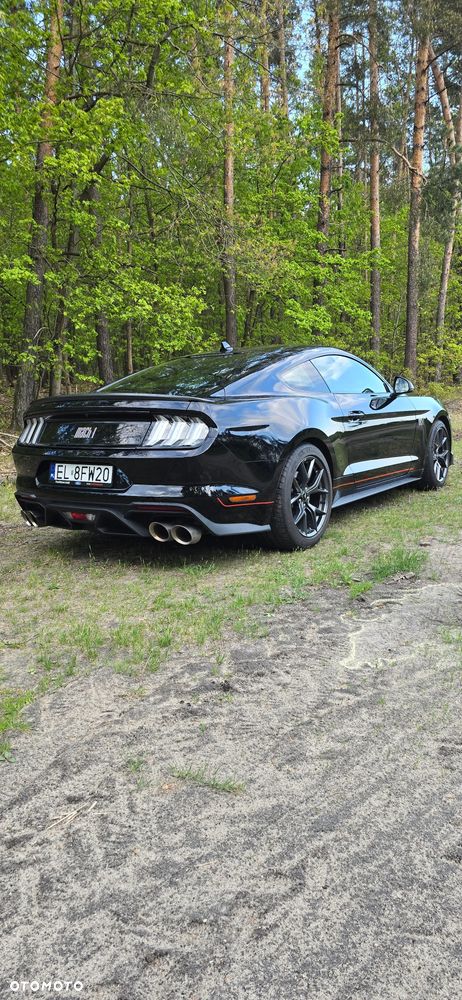 Ford Mustang - 7
