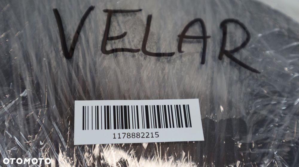 RANGE ROVER VELAR L560 KLAPKA WLEWU PALIWA J8A2-27936 - 11