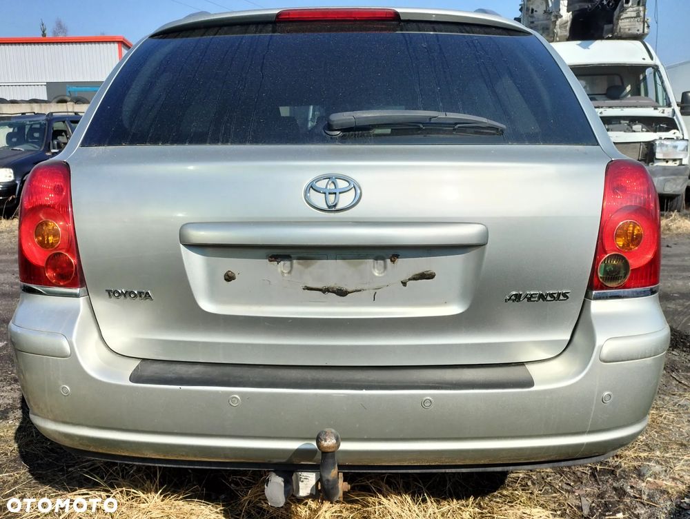 TOYOTA AVENSIS T25 KOMBI  KOD 1C0 KLAPA TYŁ TYLNA ZDERZAK KIEROWNICA AIRBAG KLAPA ZDERZAK MASKA DRZWI BŁOTNIK SZYBA LUSTERKO LAMPA LICZNIK SILNIK SKRZYNIA CAŁY NA CZĘŚCI - 1