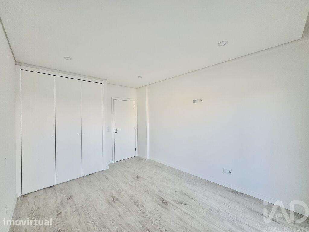 Apartamento em Seixal, Arrentela e Aldeia de Paio Pires de 63,00 m2 - Grande imagem: 2/11