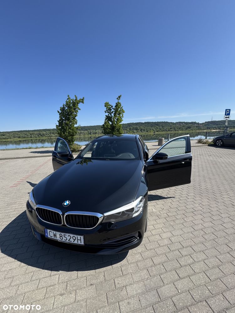 BMW Seria 5 520d Luxury Line sport - 4