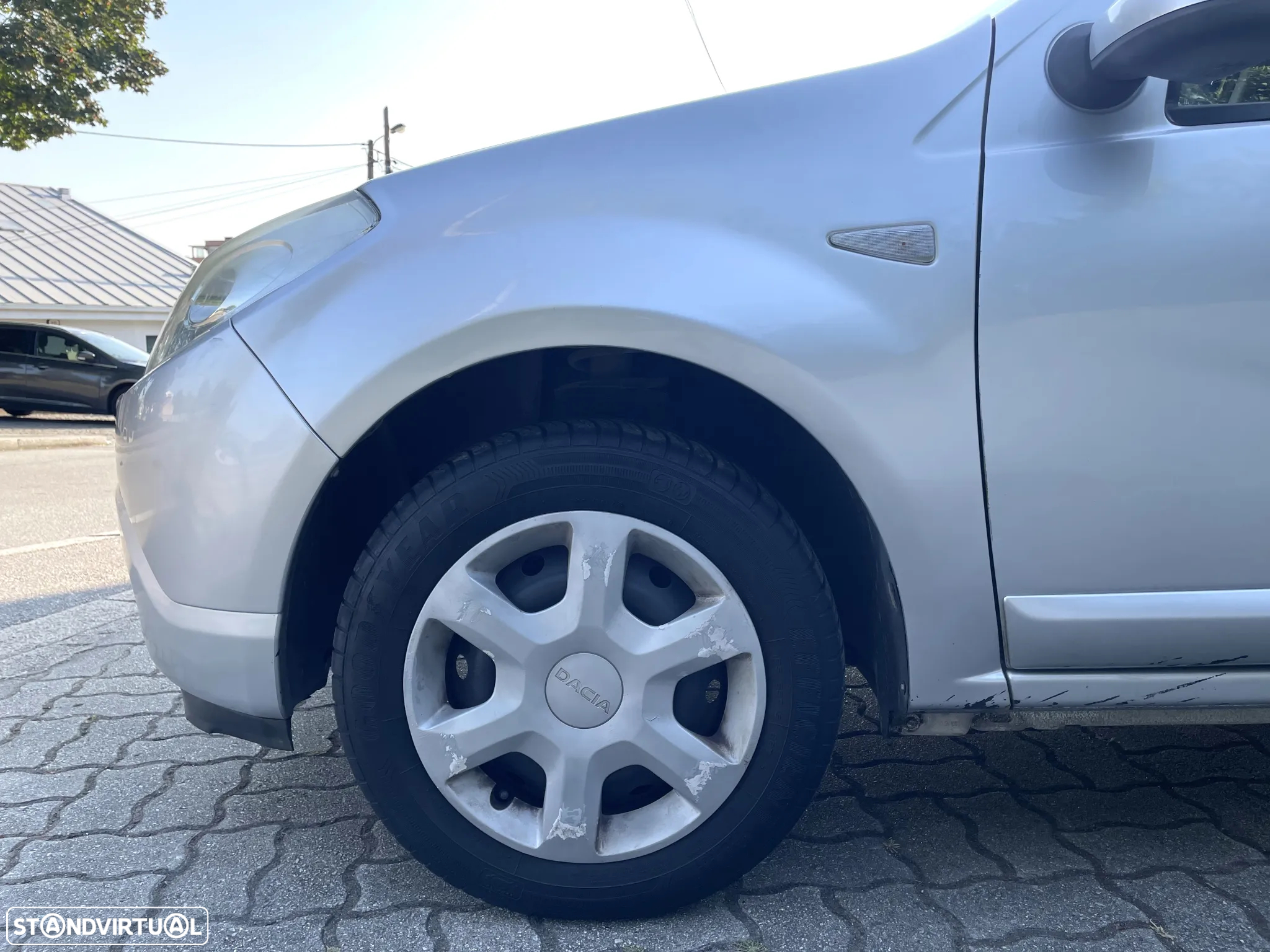 Dacia Sandero 1.2 16V Comfort - 10