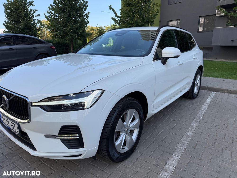 Volvo XC 60 B4 MHEV Momentum Pro - 2