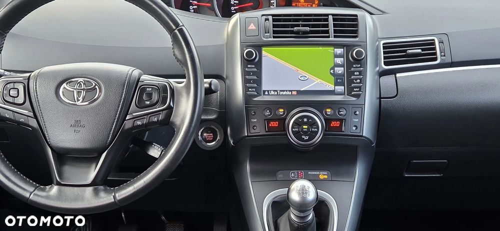 Toyota Verso 1.8 Premium EU5 7os - 11