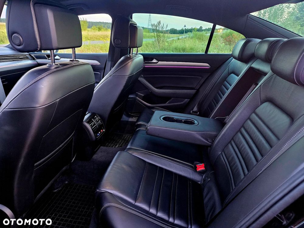Volkswagen Passat - 20