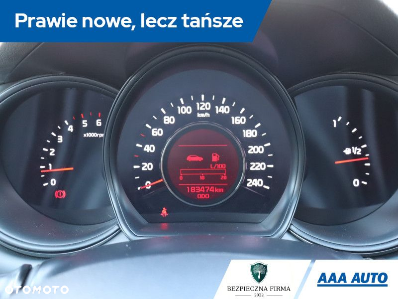 Kia Ceed - 12