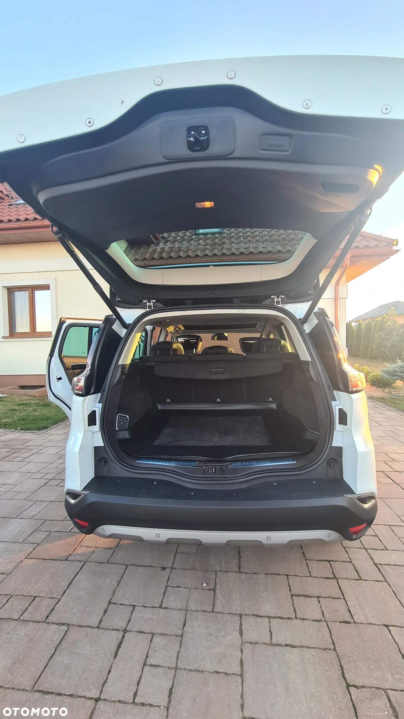 Renault Espace 1.6 TCE Initiale Paris EDC - 15