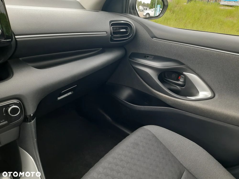 Toyota Yaris Hybrid 1.5 Selection Style - 16