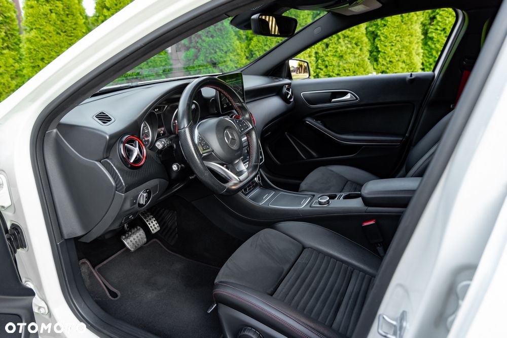 Mercedes-Benz Klasa A 250 Sport 7G-DCT - 20