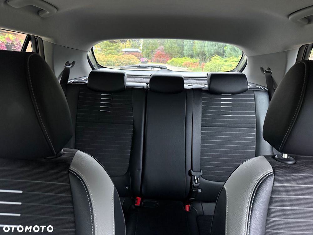 Kia Stonic 1.2 L - 22