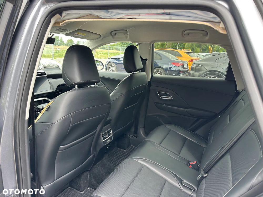 MG ZS - 11