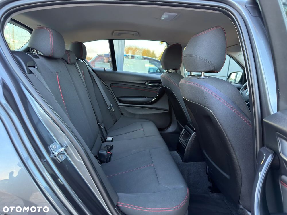 BMW Seria 1 118i Sport Line - 33