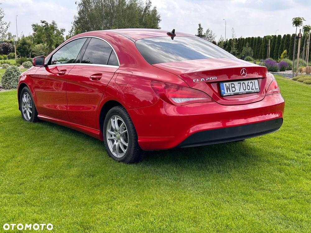 Mercedes-Benz CLA 200 7G-DCT - 3