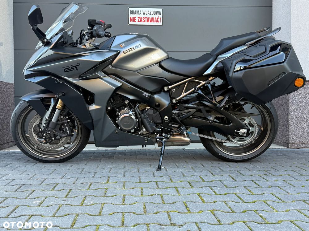 Suzuki GSX