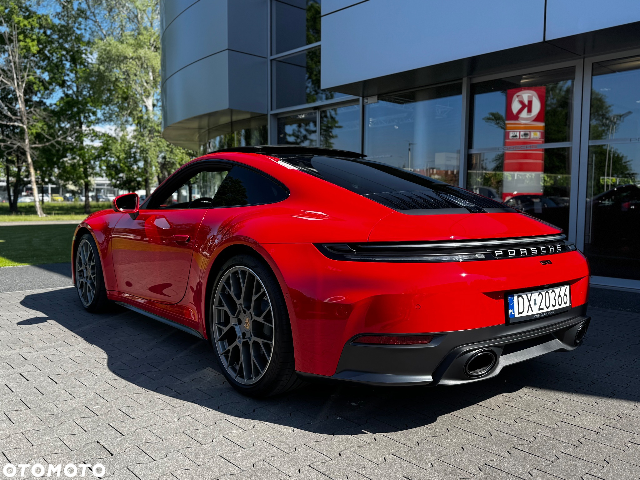Porsche 911 Carrera - 8