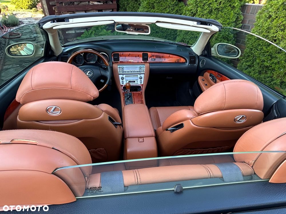 Lexus SC Prestige - 18