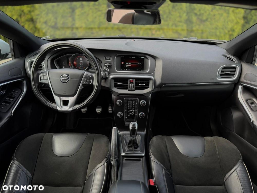 Volvo V40 D2 RDesign - 23
