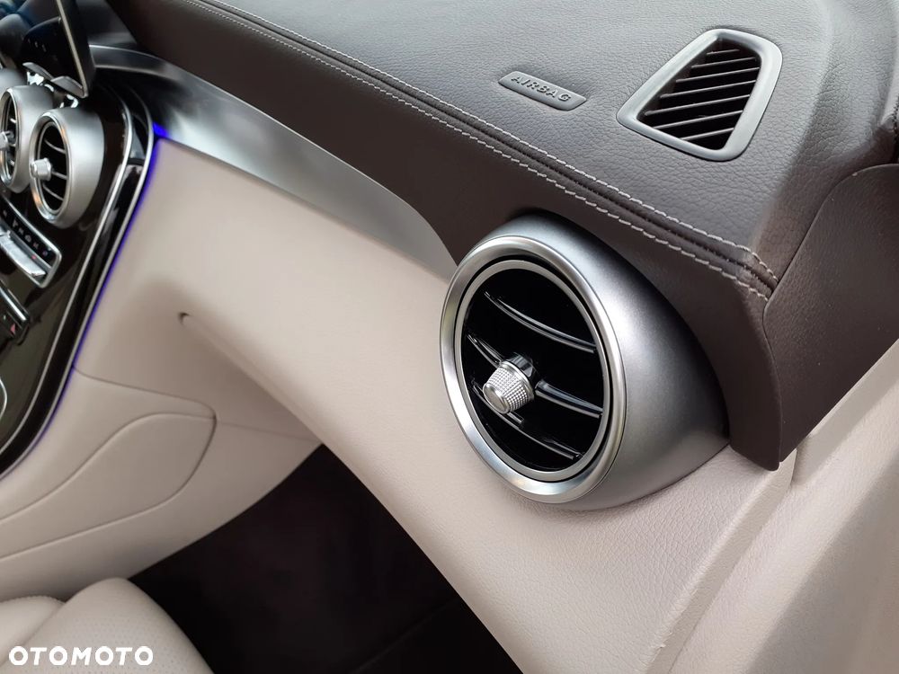 Mercedes-Benz GLC 200 4Matic 9G-TRONIC Exclusive - 27