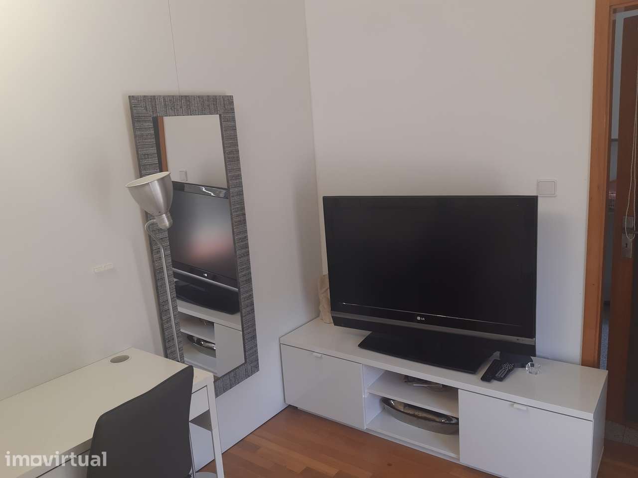 Quarto em frente ao ISMAI para meninas - Grande imagem: 3/8