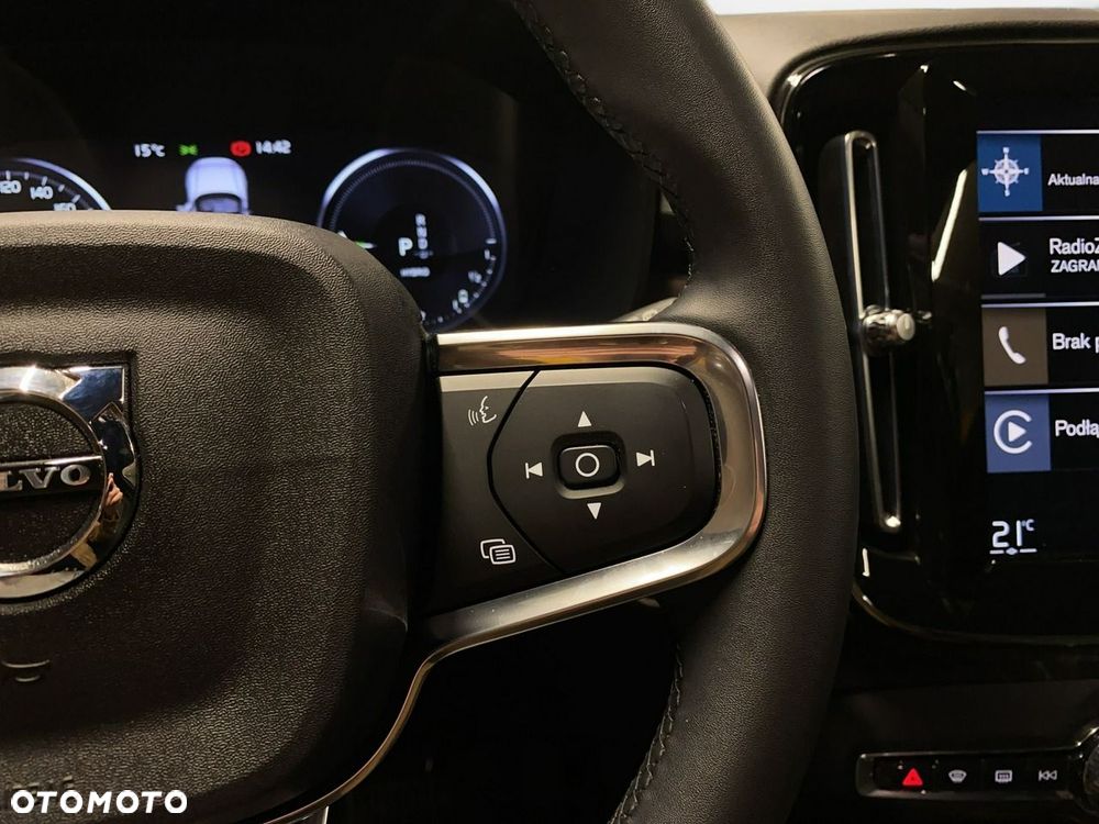 Volvo XC 40 - 24