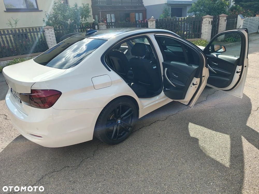 BMW Seria 3 318d Advantage - 9