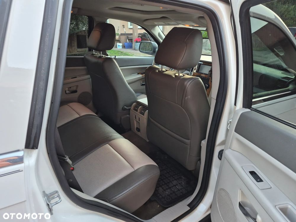 Jeep Grand Cherokee - 9