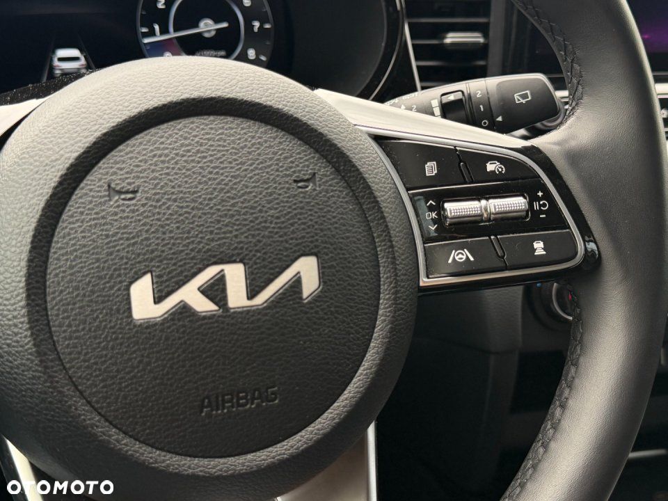 Kia Ceed - 16