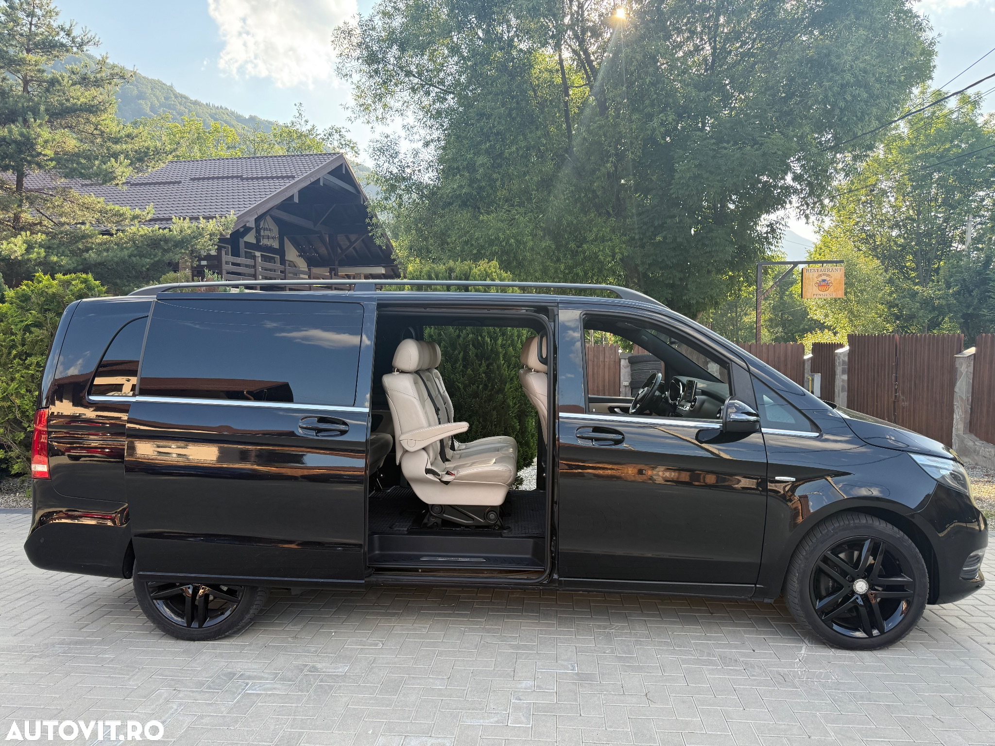 Mercedes-Benz V 250 (BlueTEC) d extralang 4Matic 7G-TRONIC Avantgarde Edition - 4