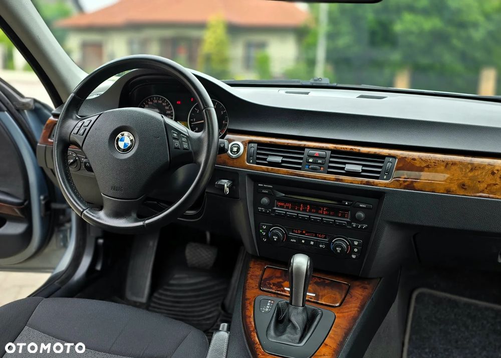 BMW Seria 3 - 17
