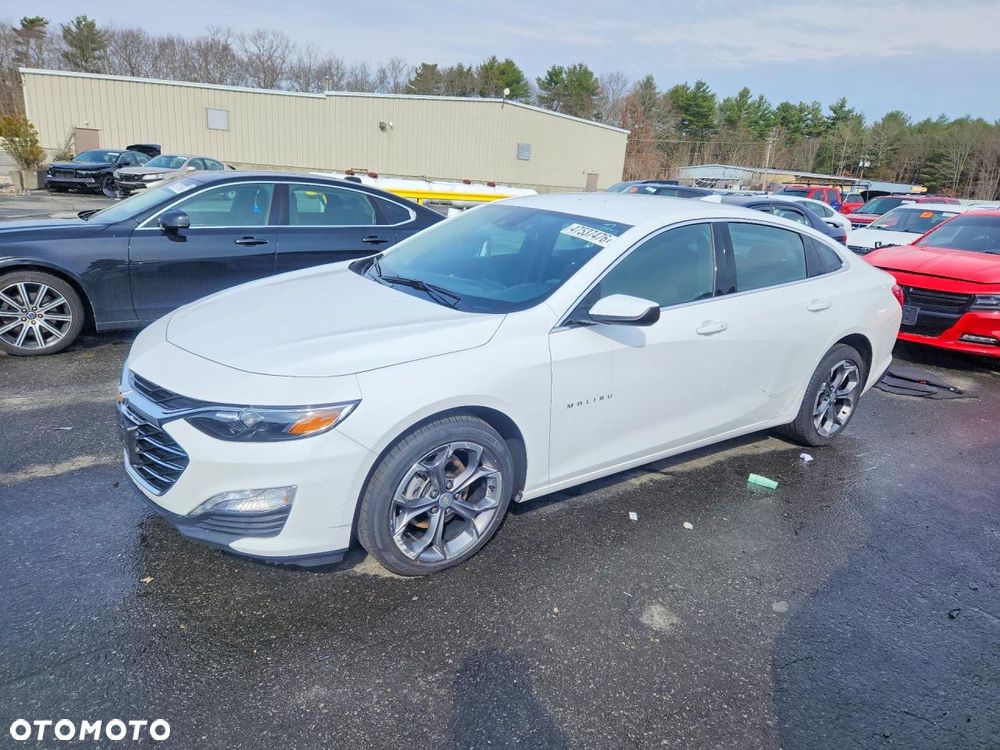 Chevrolet Malibu - 2