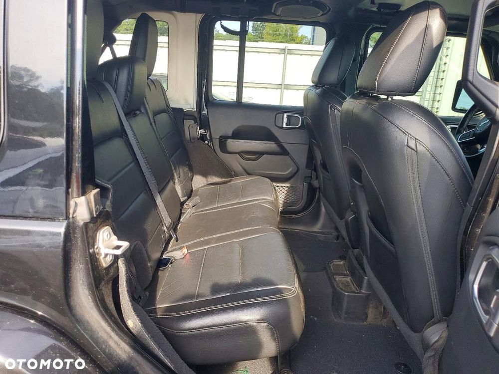 Jeep Wrangler 3.6 Unlim Sahara - 9