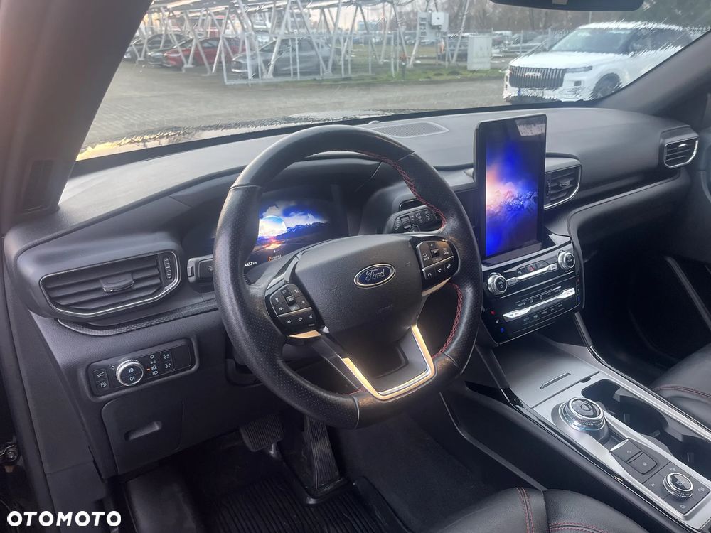 Ford Explorer 3.0 EcoBoost PHEV 4WD ST-Line - 11