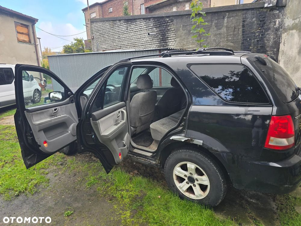 Kia Sorento 3.5 V6 - 6