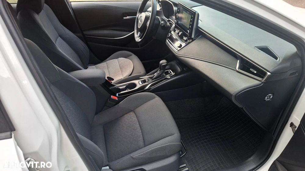 Toyota Corolla 1.8 HSD Dynamic - 5