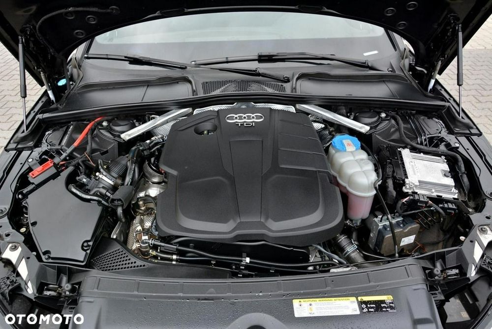 Audi A4 Avant 2.0 TDI ultra S tronic sport - 40