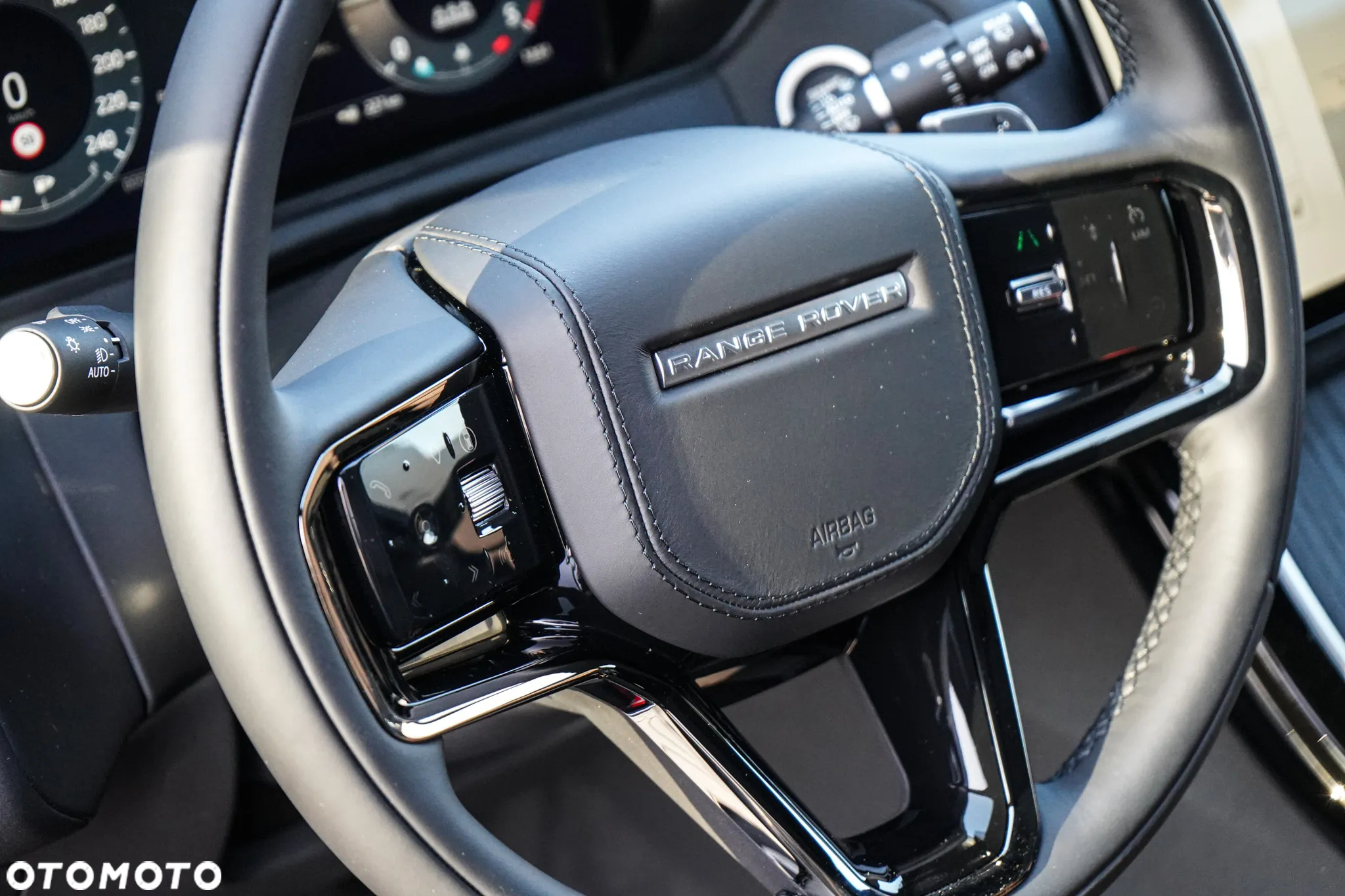 Land Rover Range Rover Velar D200 S - 13