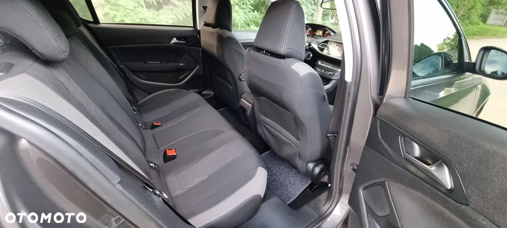 Peugeot 308 - 10