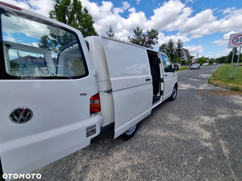Volkswagen T5 - 23