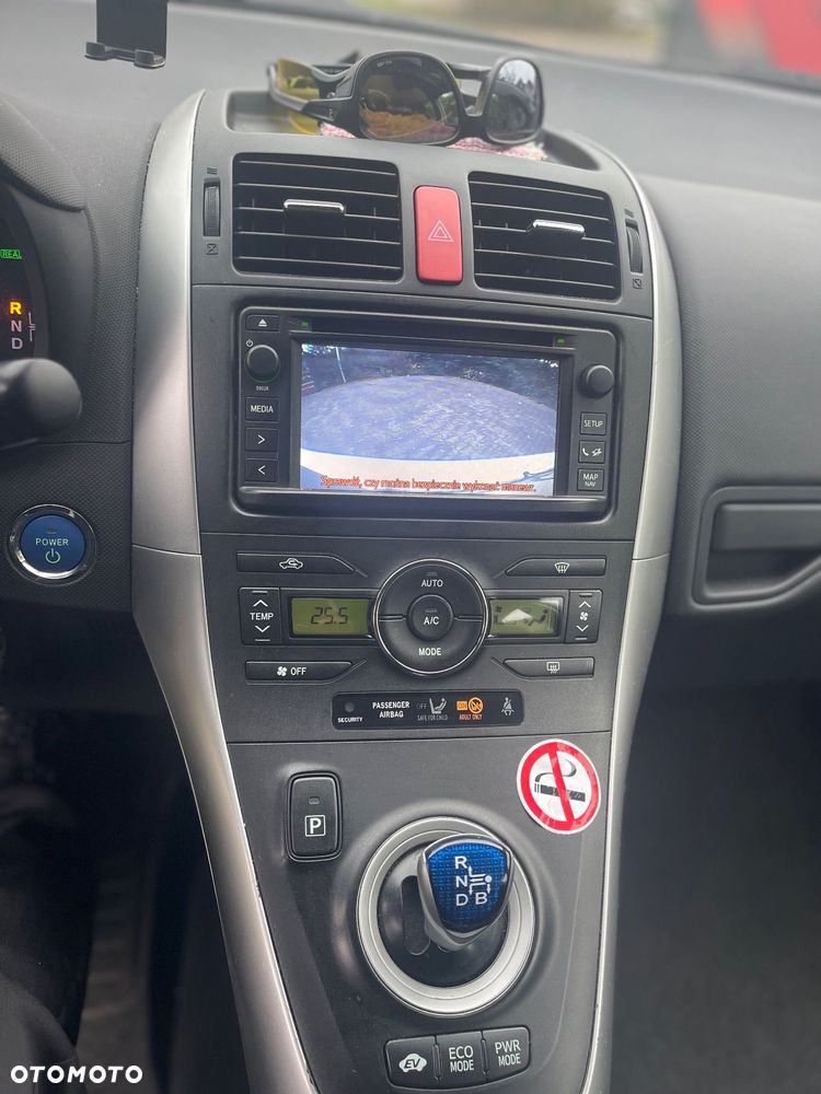 Toyota Auris - 16