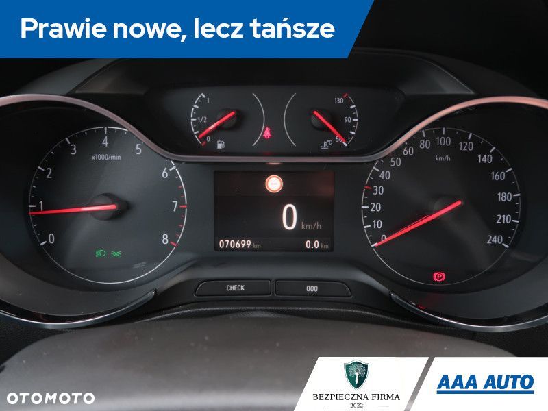 Opel Crossland X - 13