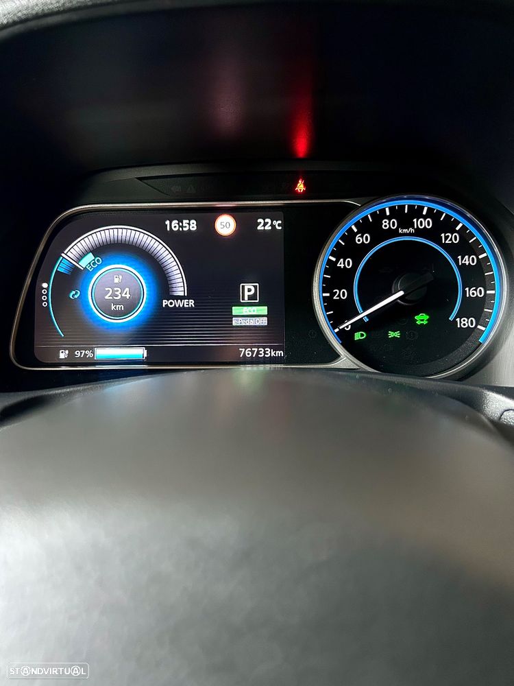 Nissan Leaf Acenta - 11