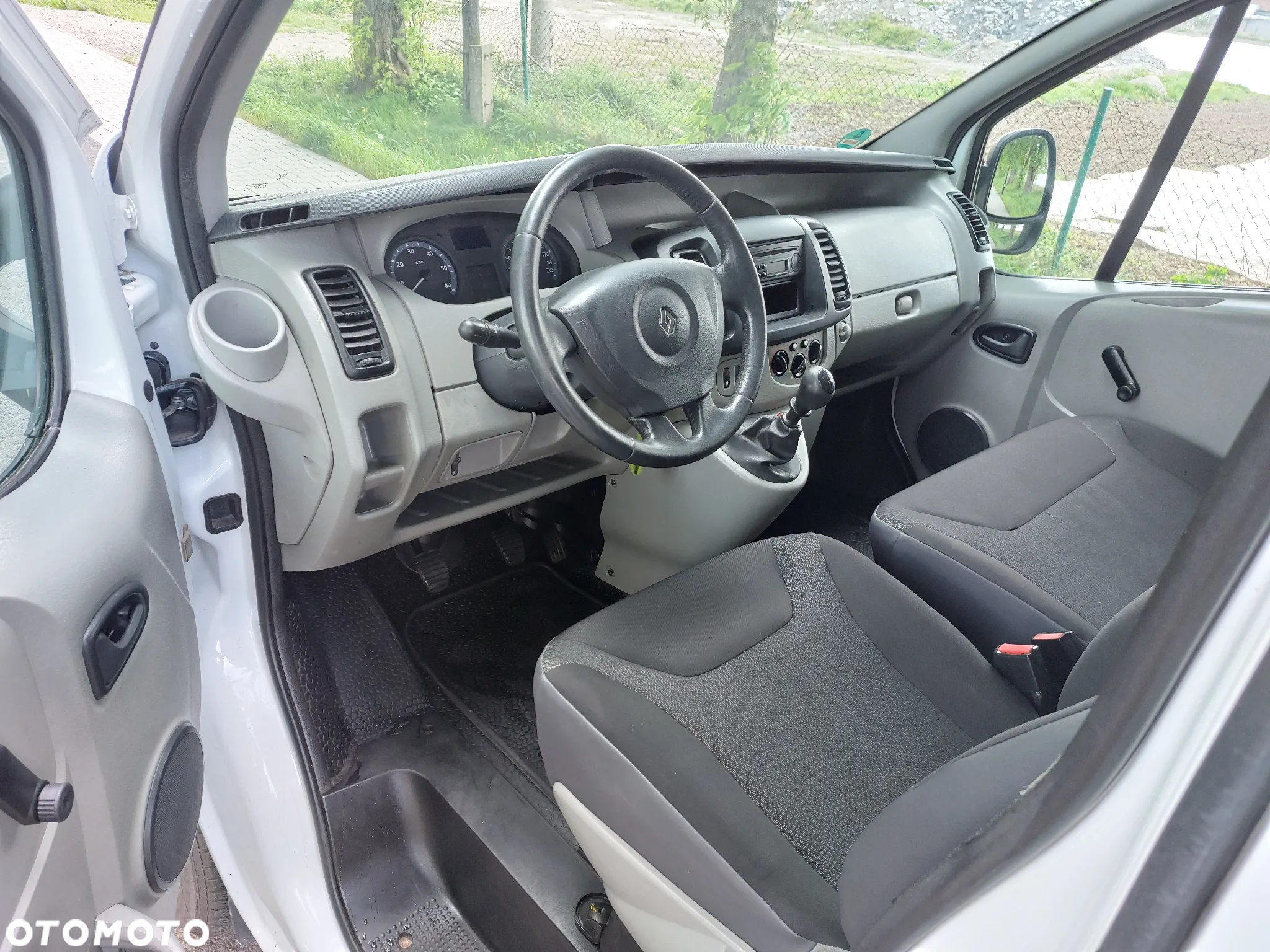 Renault Trafic - 9