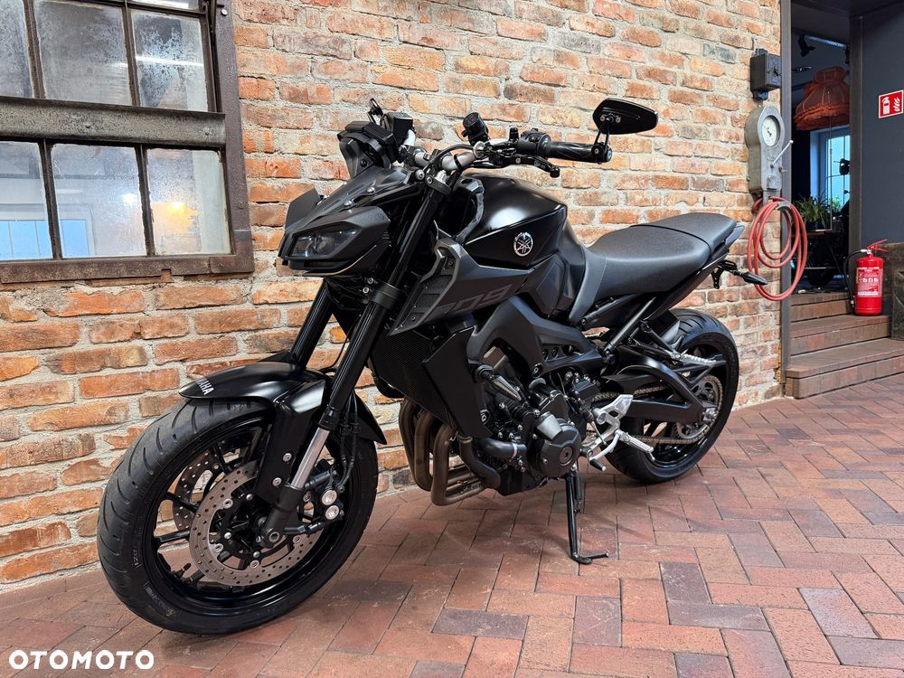 Yamaha MT - 6