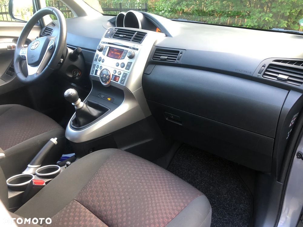 Toyota Verso 1.8 5-Sitzer Executive - 34