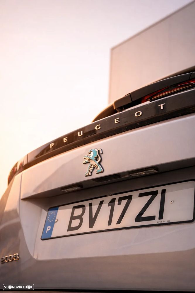 Peugeot e-2008 - 11