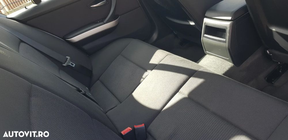 BMW Seria 3 318d - 12